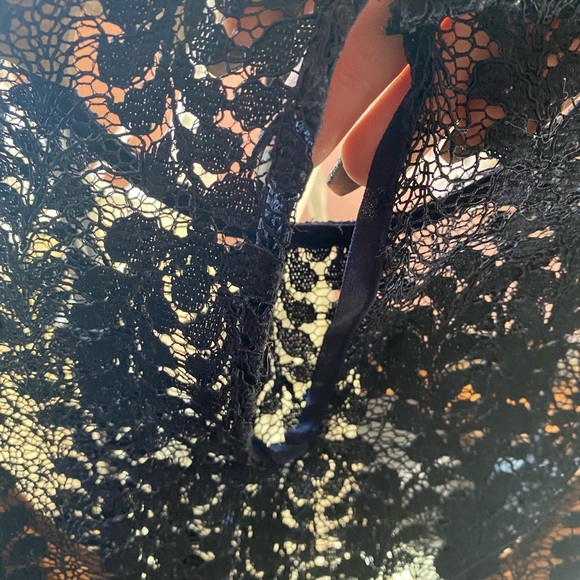 Michael Kors lace dress - Picture 9 of 15